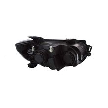 Farol dianteiro esquerdo