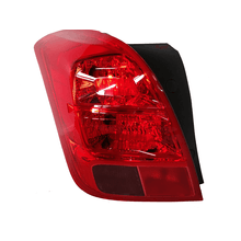 Lanterna traseira esquerda